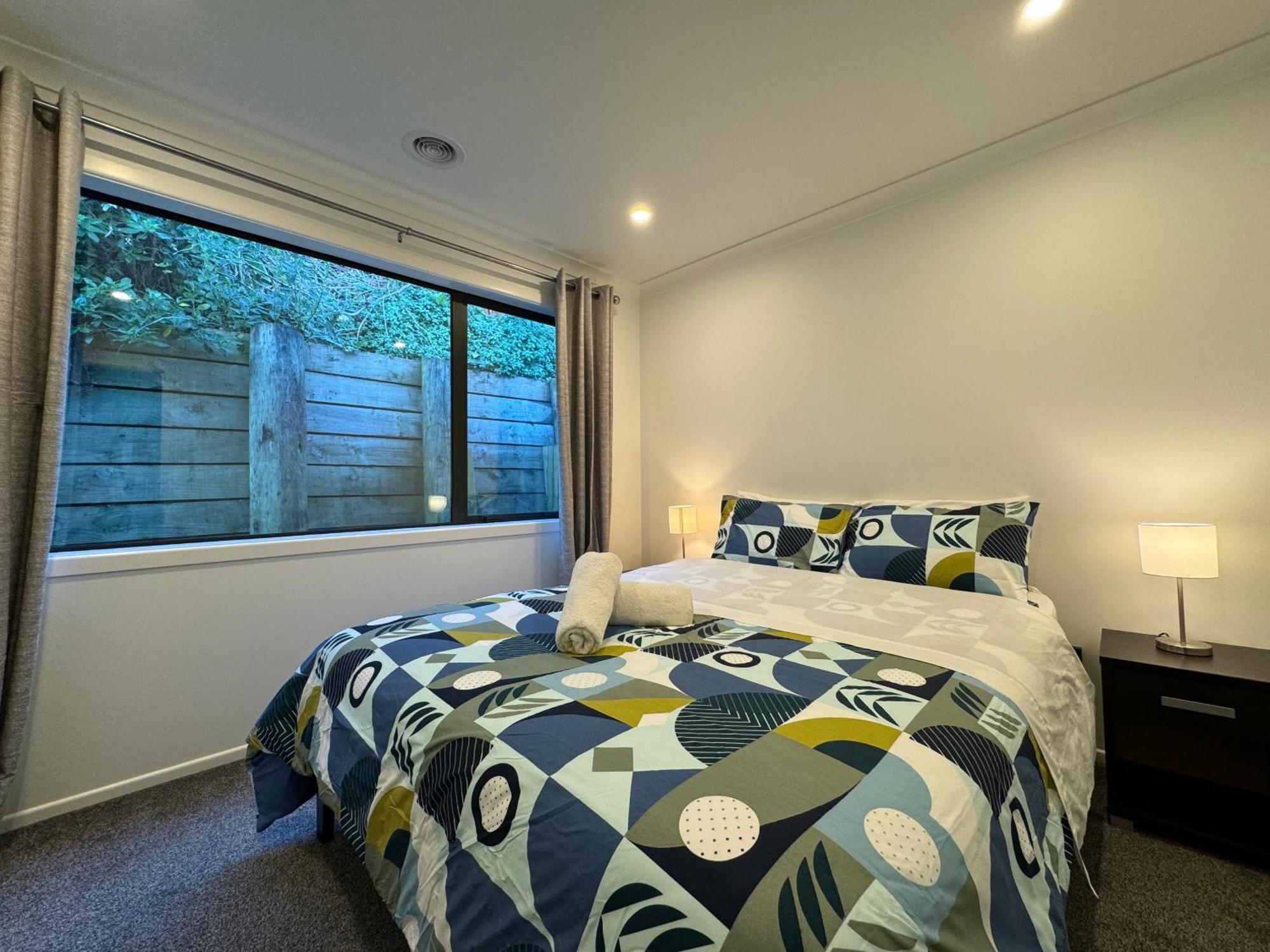 No Party Allowed, Entire Brand New 3 Bedroom Townhouse, Free Unlimited Fibre Wifi And Free Parking Wellington Exterior foto