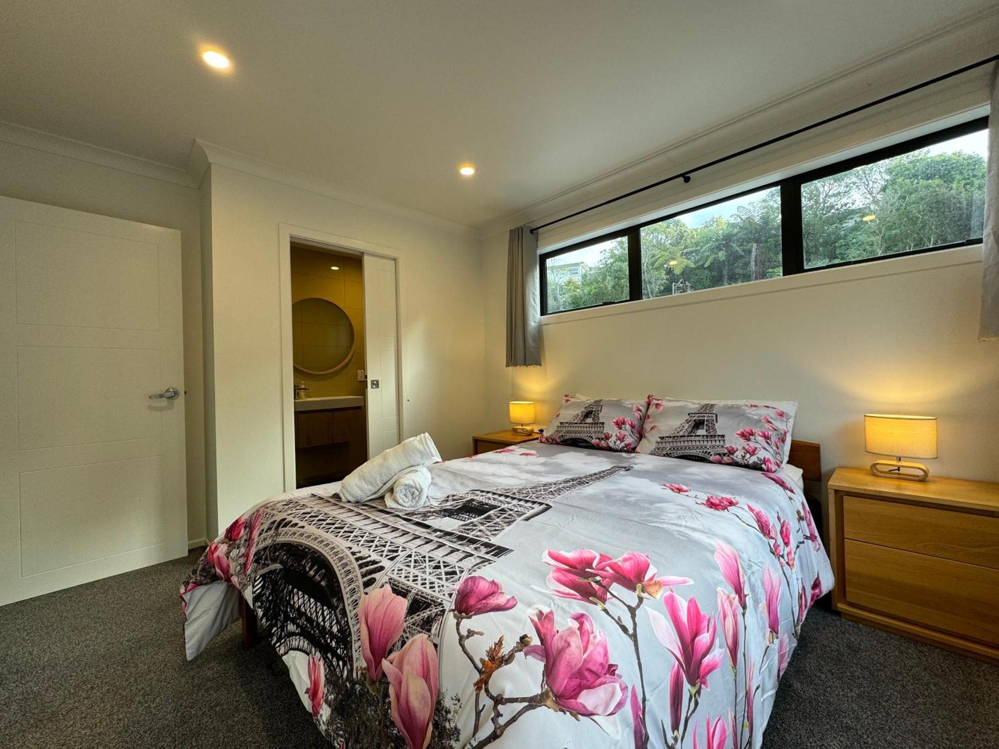 No Party Allowed, Entire Brand New 3 Bedroom Townhouse, Free Unlimited Fibre Wifi And Free Parking Wellington Exterior foto