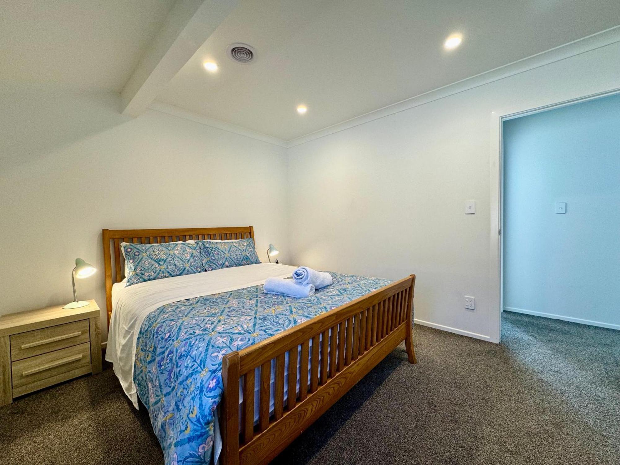 No Party Allowed, Entire Brand New 3 Bedroom Townhouse, Free Unlimited Fibre Wifi And Free Parking Wellington Exterior foto