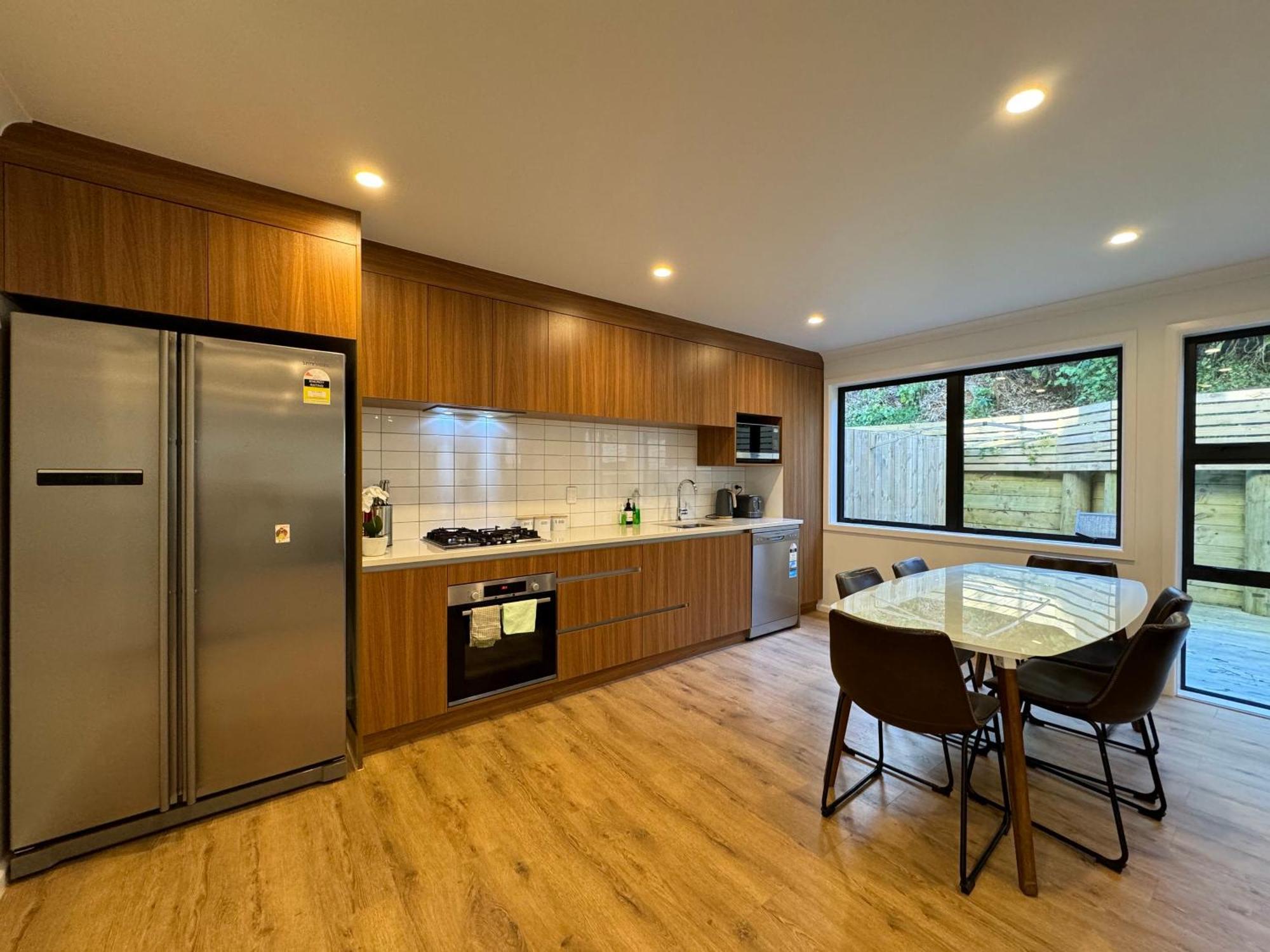 No Party Allowed, Entire Brand New 3 Bedroom Townhouse, Free Unlimited Fibre Wifi And Free Parking Wellington Exterior foto