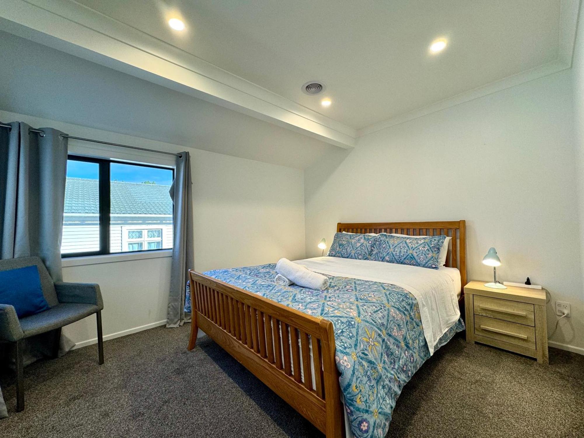 No Party Allowed, Entire Brand New 3 Bedroom Townhouse, Free Unlimited Fibre Wifi And Free Parking Wellington Exterior foto