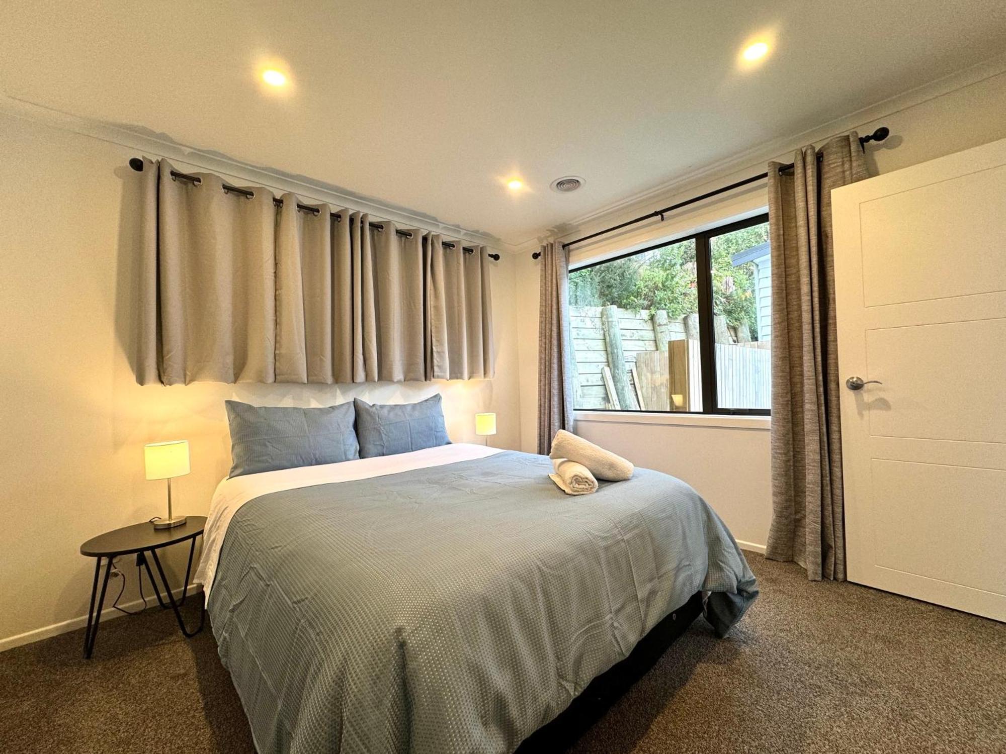 No Party Allowed, Entire Brand New 3 Bedroom Townhouse, Free Unlimited Fibre Wifi And Free Parking Wellington Exterior foto