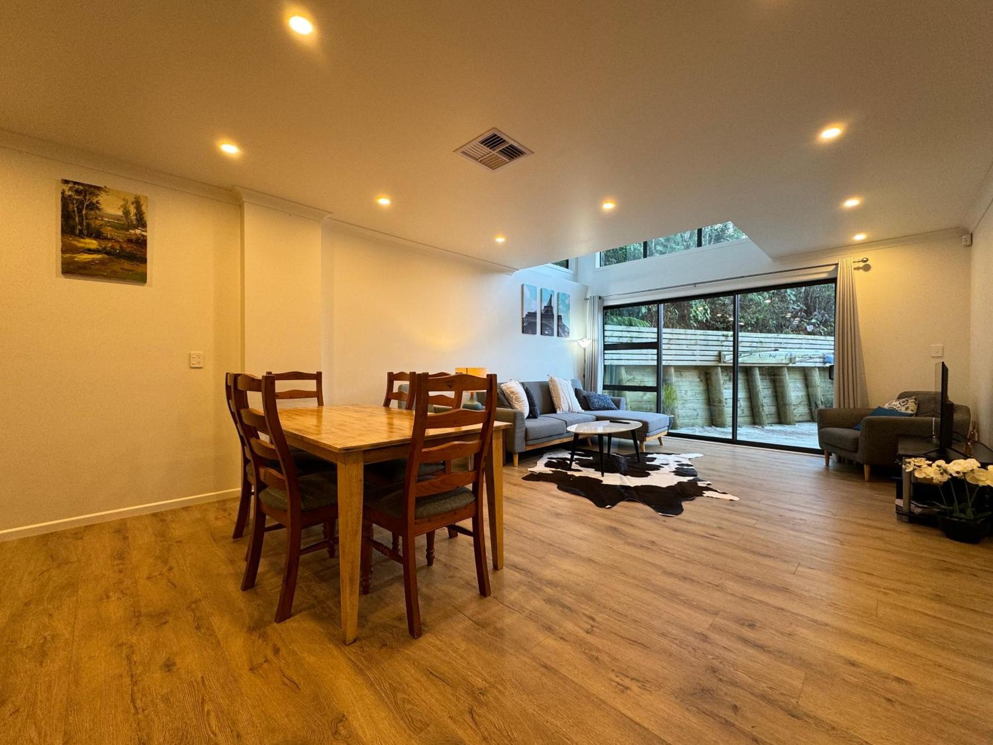 No Party Allowed, Entire Brand New 3 Bedroom Townhouse, Free Unlimited Fibre Wifi And Free Parking Wellington Exterior foto